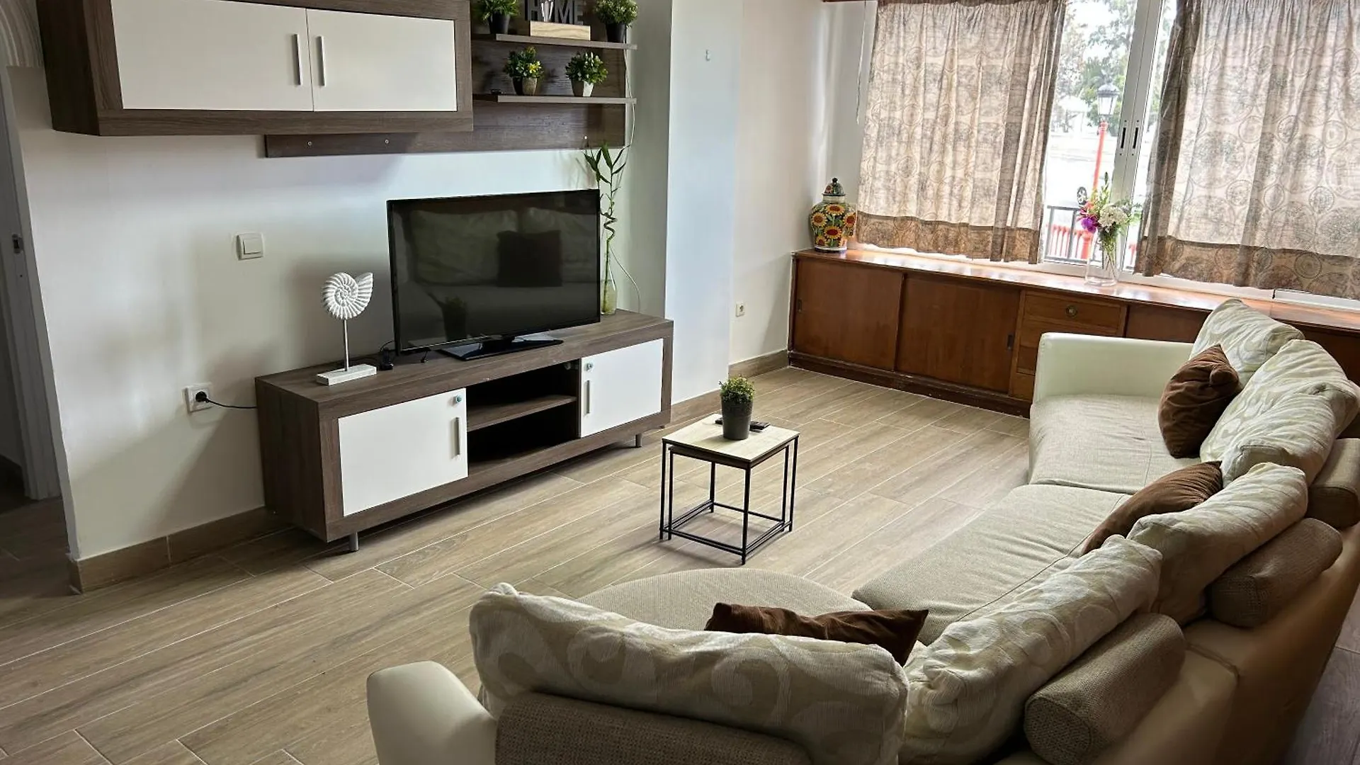 Malaguetor Home 말라가